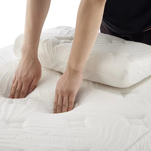 MS001-organic-cotton-bed-padding-closeup.jpg